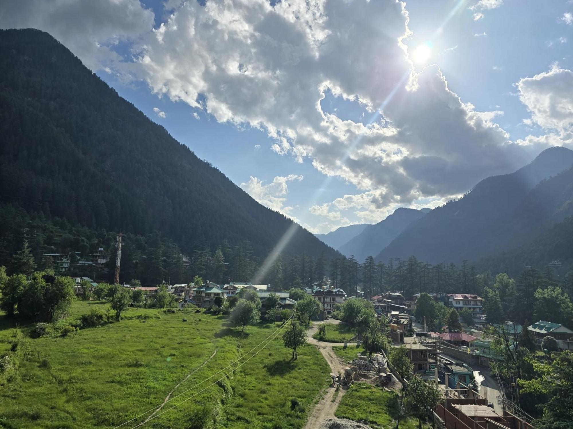 The Hillside Hotel Kasol Luaran gambar